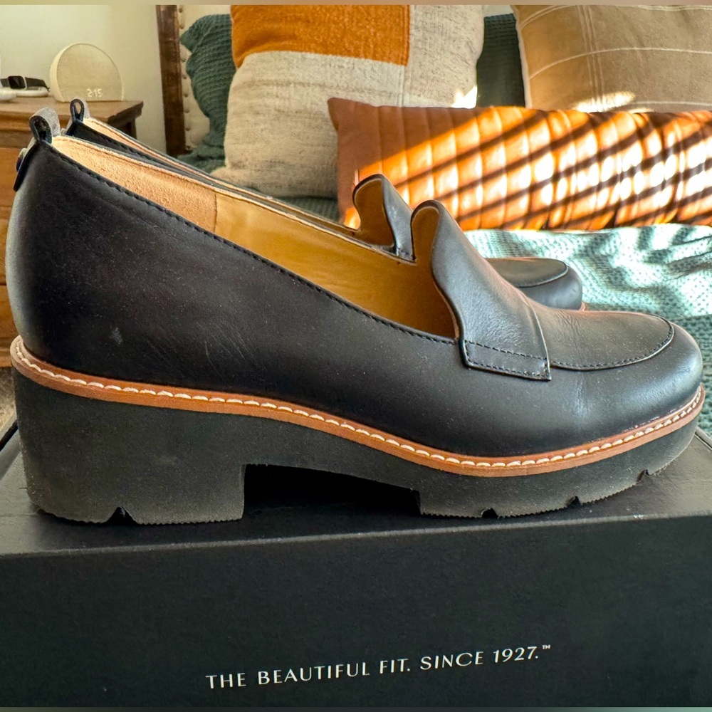 Naturalizer Darry Black Leather Shoes